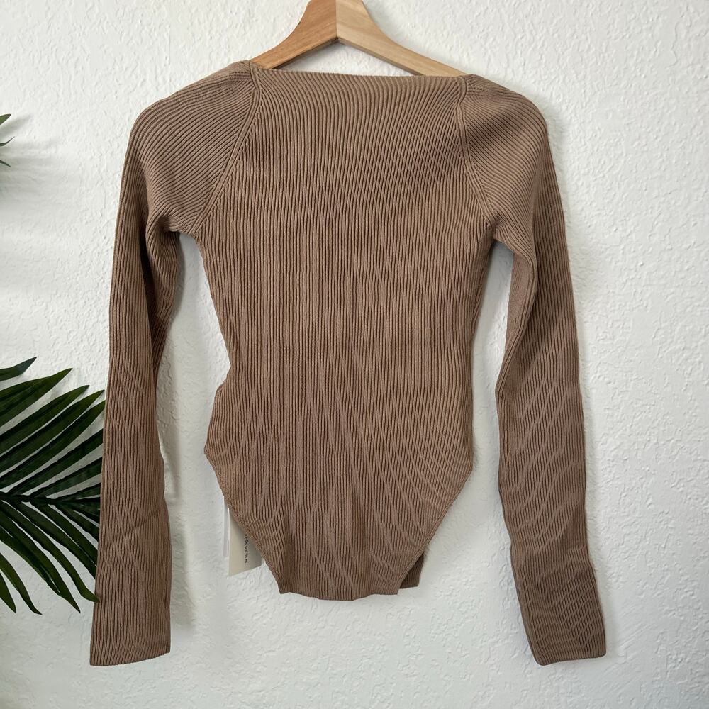 Commense Sweetheart Neckline Long Sleeve Knit Top Size M NWT - Picture 8 of 8